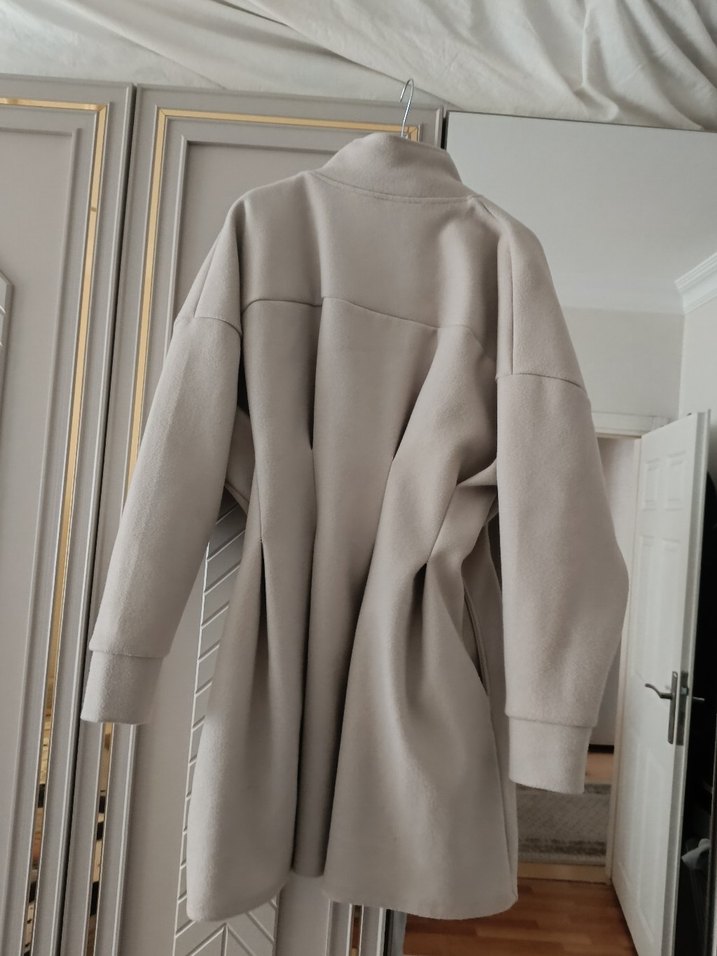 Bej Midi Kadın Fermuarlı Yüksek Yakalı Kaban - Görsel 2