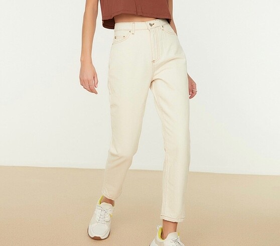 Trendyolmilla Ekru Mom Jean