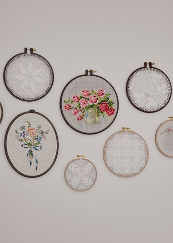 Gül Desenli kaneviçe tablo - Görsel 3