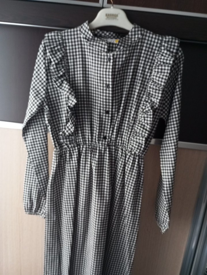 Uzun Kollu Fırfırlı Siyah Beyaz Ekoseli Elbise - Görsel 3