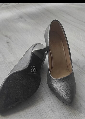 38 Beden Stiletto ayakkabı