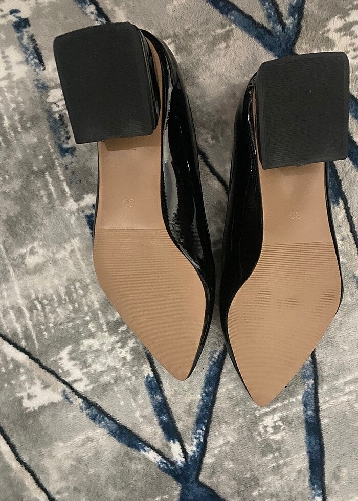 Topuklu ayakkabı - Görsel 2