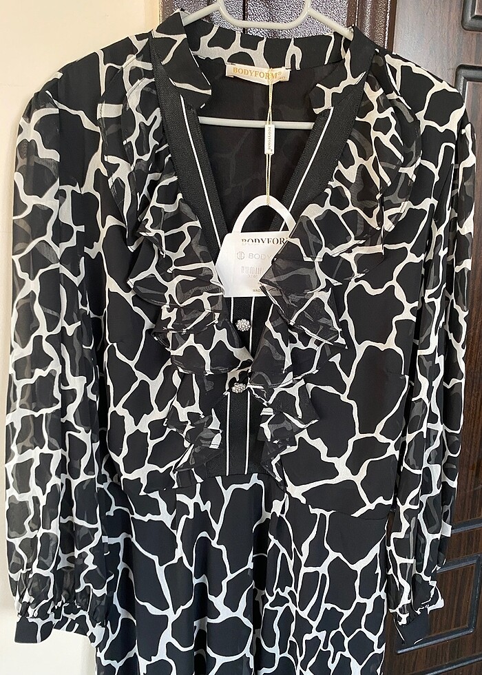 Zebra desenli şifon elbise - Görsel 3