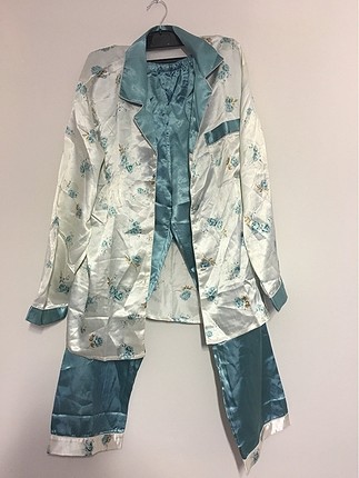 Pijama takımı denendi ve yıkandı sadece