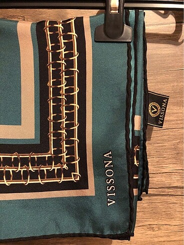 Beden Vıssona Twill İpek Eşarp & Sade twill ipek eşarp