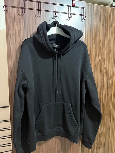 H&M sweatshirt