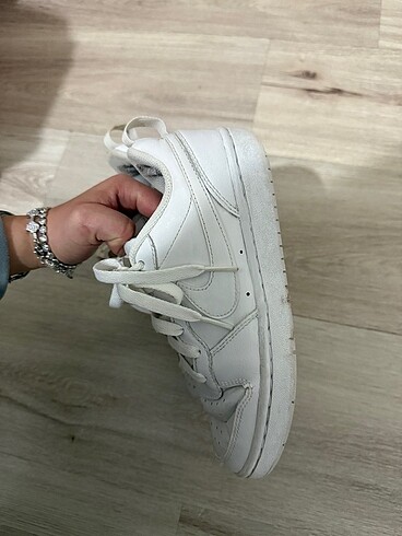 35,5 Beden Nike spor ayakkabı