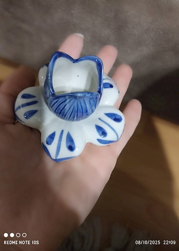Mavi Çiçek Desenli Seramik Vazo