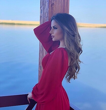 Kırmızı abiye