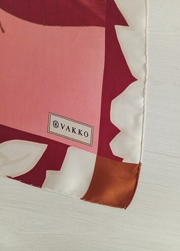 Vakko Vakko eşarp