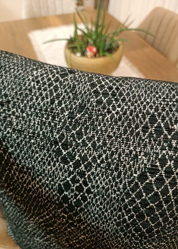 Gri Yılan Desenli Modern Dekoratif Yastık - Görsel 2