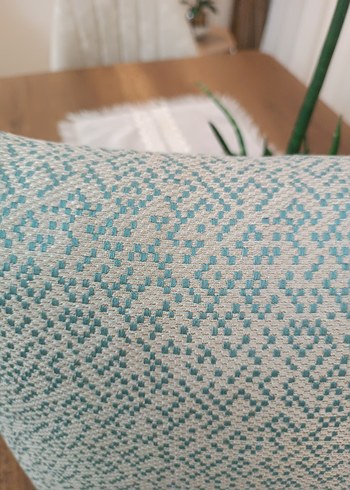 Turkuaz Nakışlı Modern Dekoratif Yastık - Görsel 3