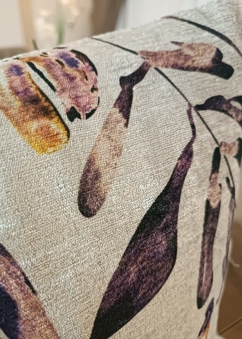 Çağdaş Bej ve Gri Çiçekli Kırlent - Görsel 7