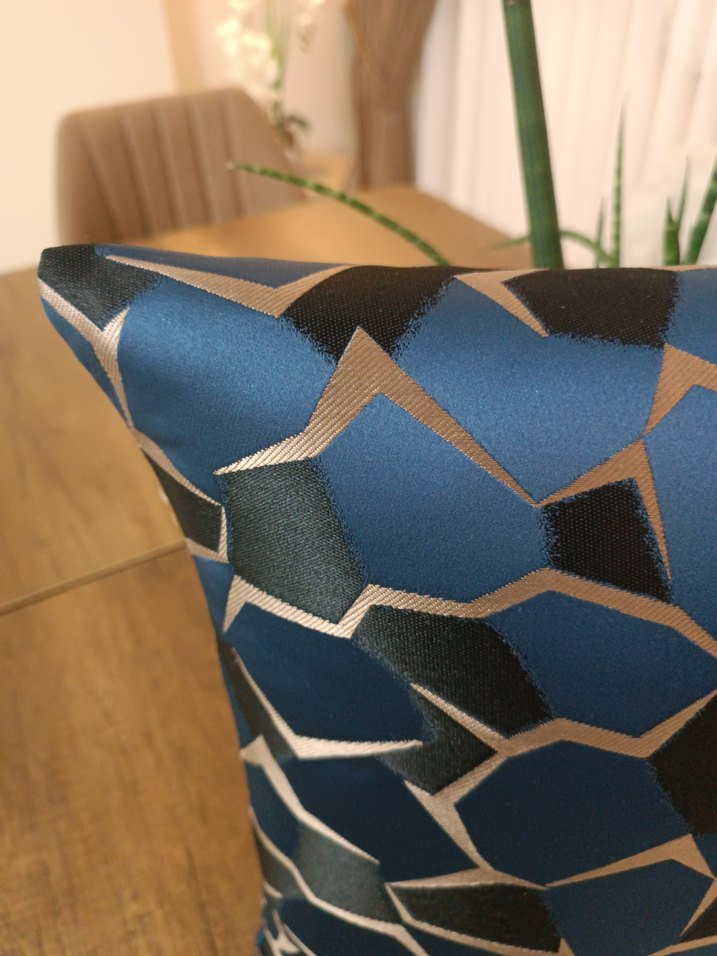 Koyu lacivert Yılan Desenli Modern Kırlent - Görsel 2