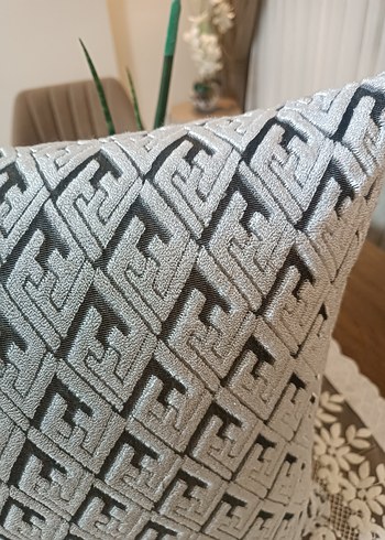 Gri Nakışlı Modern Klasik Dekoratif kırlent - Görsel 3