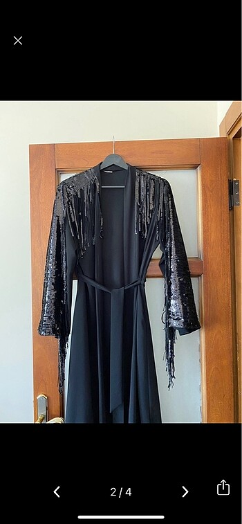 Armine Abaya