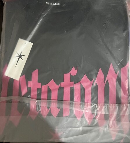 Metafang Tee