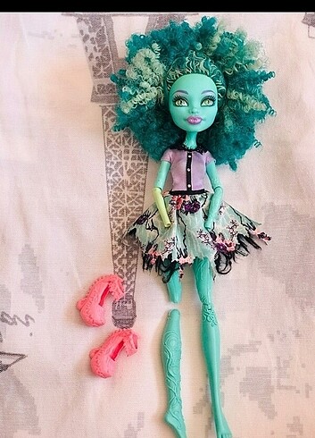 Honey Swamp monster high