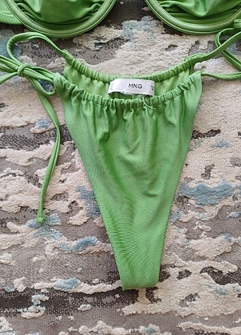 s Beden yeşil Renk Mango balenli yeşil bikini takımı
