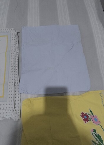 Diğer 3 adet bebek yastık kilifi