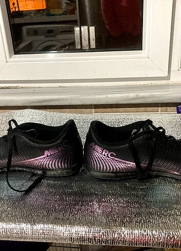 Nike merc 42 numara halı saha ayakkabısı