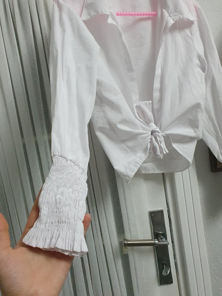 Beyaz Düğmeli Keten Kadın crop Gömlek - Görsel 2