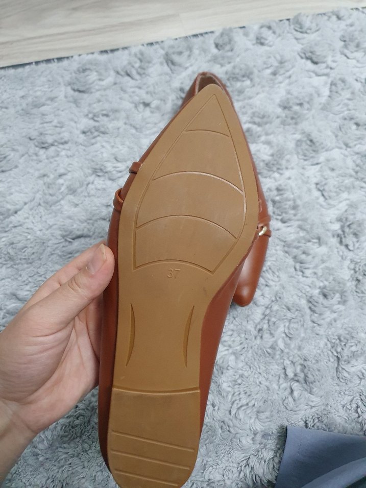 Deri Zincir Detaylı Kadın Babet - Görsel 2