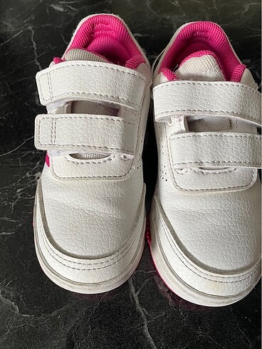 Orjinal Adidas