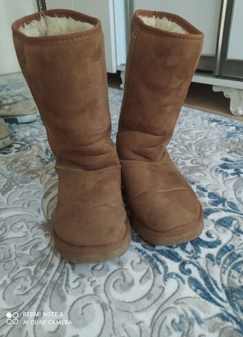 UGG bot
