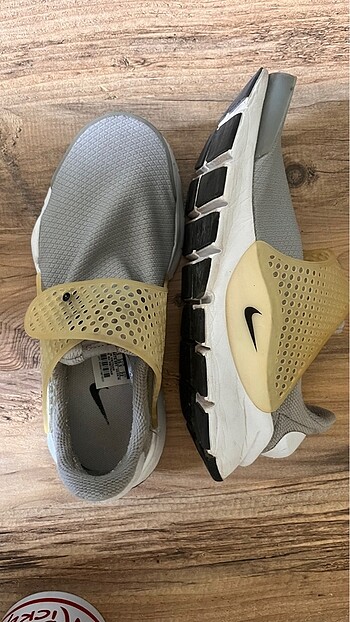 35,5 Beden Nike spor ayakkabı