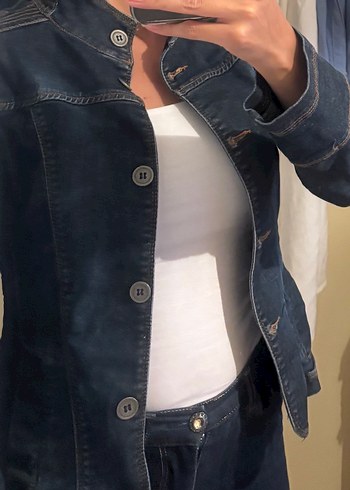Düğmeli Kadın Koyu Mavi Denim Ceket