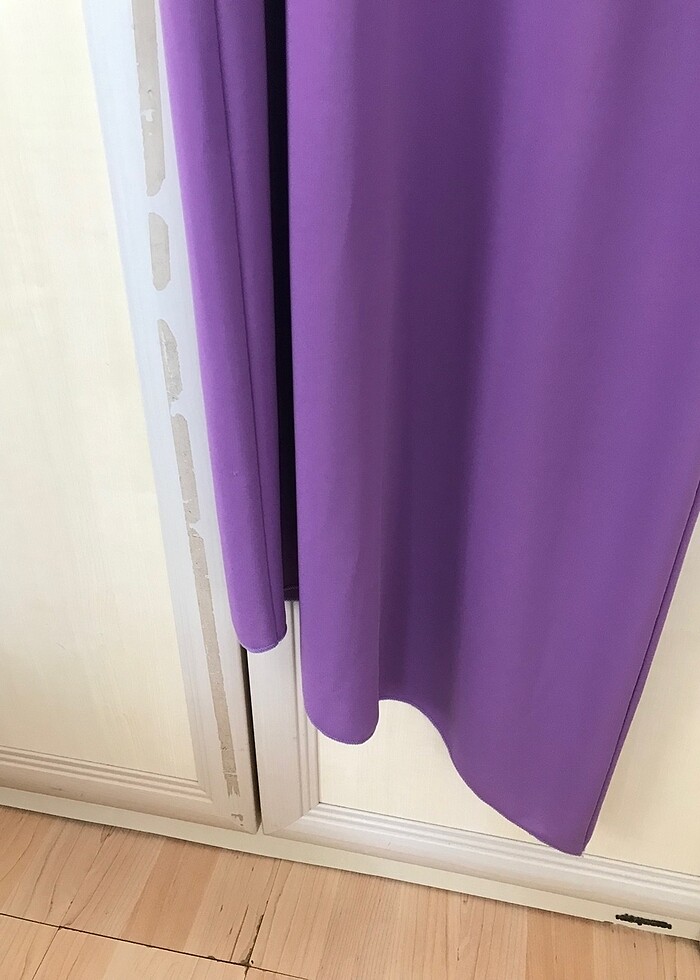 Lila rengi gece elbisesi - Görsel 4