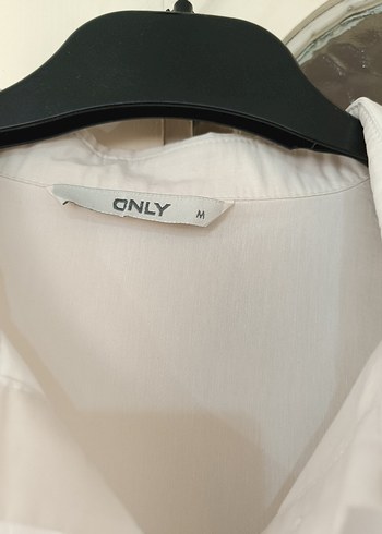 Beyaz gömlek - Görsel 6