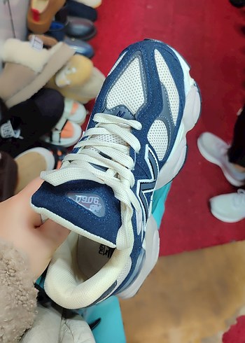 New Balance Lacivert Beyaz Bağcıklı Spor Kadın Sneakers