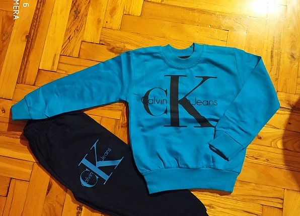 Calvin Klein eşofman takımı geldi