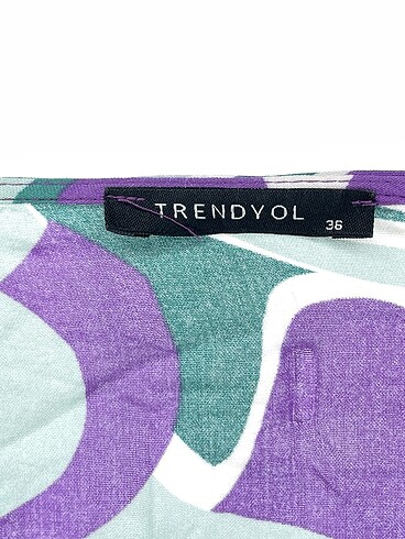 36 Beden çeşitli Renk Trendyol & Milla Mini Üst %70 İndirimli.