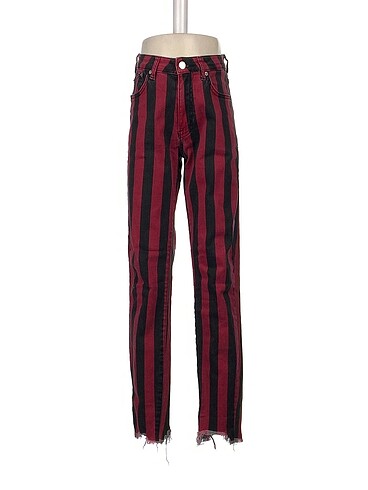 Pull and Bear Skinny %70 İndirimli.