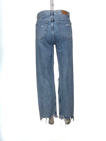 36 Beden Bershka Jean / Kot %70 İndirimli.