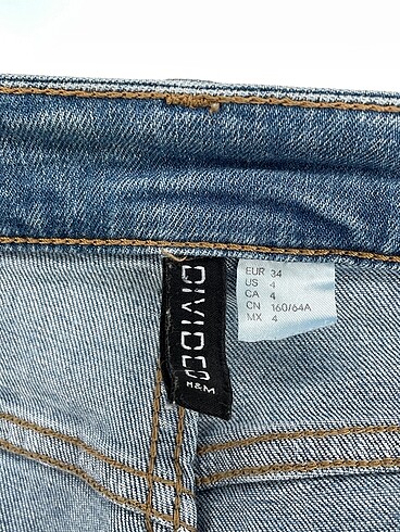 34 Beden çeşitli Renk H&M Jean / Kot %70 İndirimli.