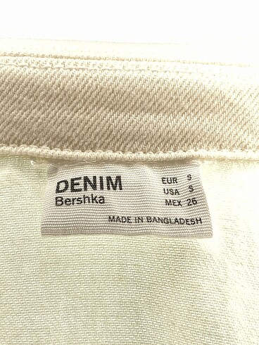 s Beden beyaz Renk Bershka Uzun Tulum %70 İndirimli.
