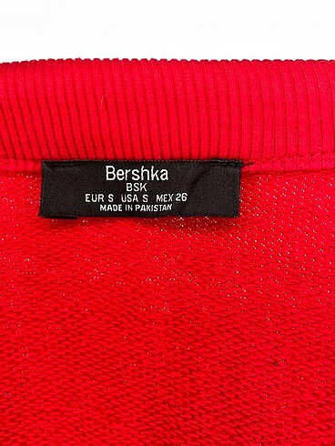 s Beden kırmızı Renk Bershka Eşofman Takımı %70 İndirimli.