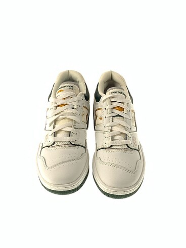 39,5 Beden New Balance Spor Ayakkabı %70 İndirimli.