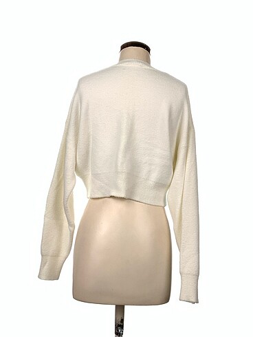 m Beden Bershka Kazak / Triko %70 İndirimli.