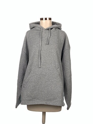Zara Sweatshirt %70 İndirimli.