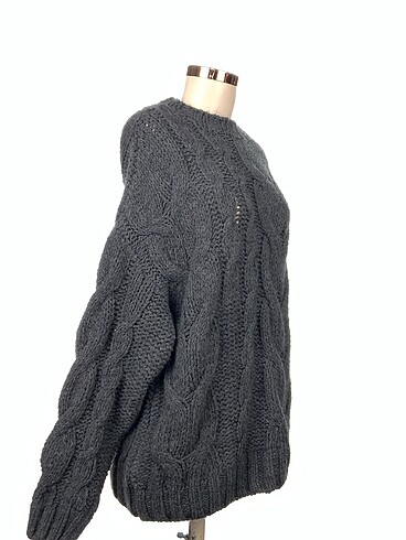 Bershka Bershka Kazak / Triko %70 İndirimli.