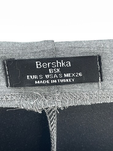 s Beden gri Renk Bershka Mont %70 İndirimli.