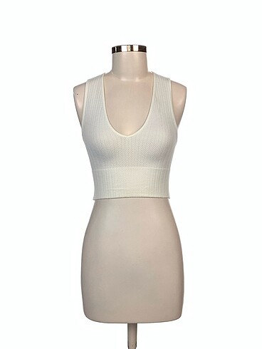 Stradivarius Bluz %70 İndirimli.