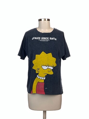 Stradivarius T-shirt %70 İndirimli.