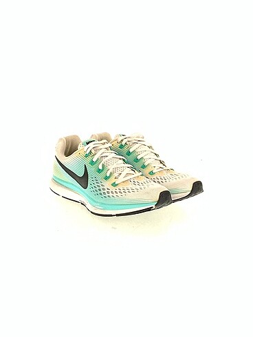 Nike Nike Spor Ayakkabı %70 İndirimli.