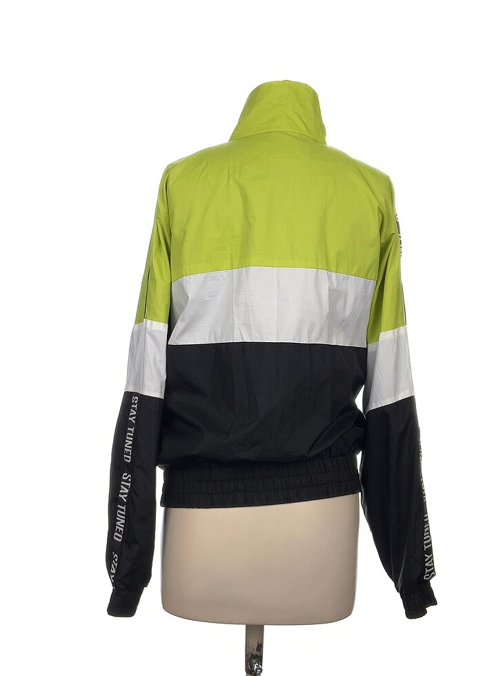 Bershka Spor Dış Giyim %70 İndirimli. - Görsel 3